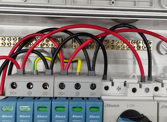 Найдите подходящий инвертор ASwich PV Combiner Box